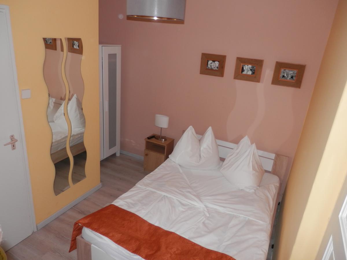 Appartement Muskatlis Haz à Balatonlelle Extérieur photo